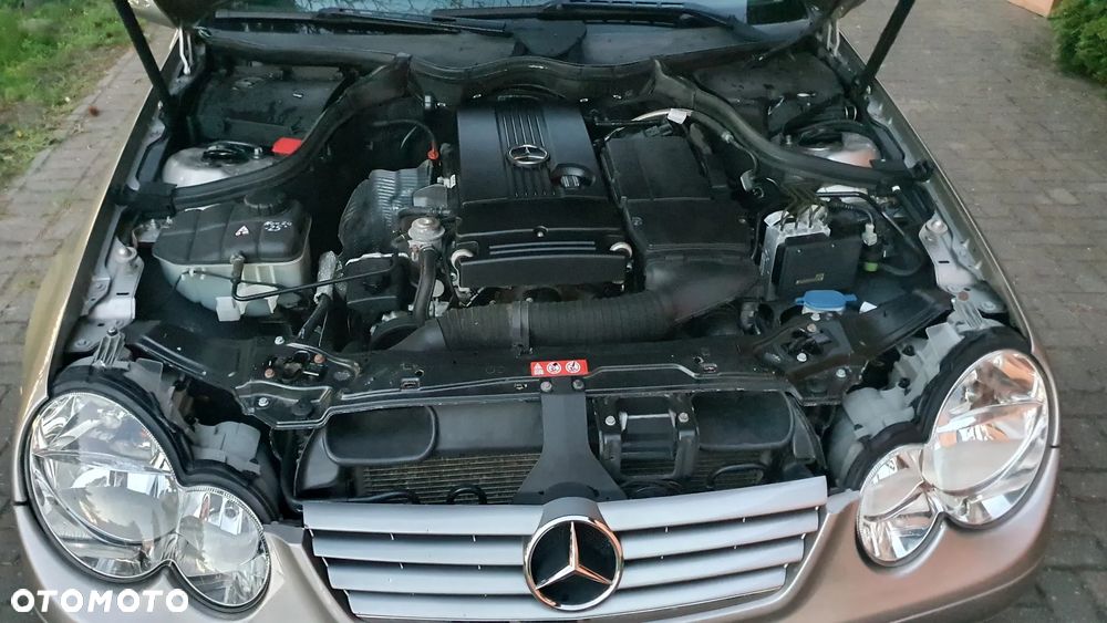 Mercedes-Benz Klasa C 180 Kompressor Starline - 19