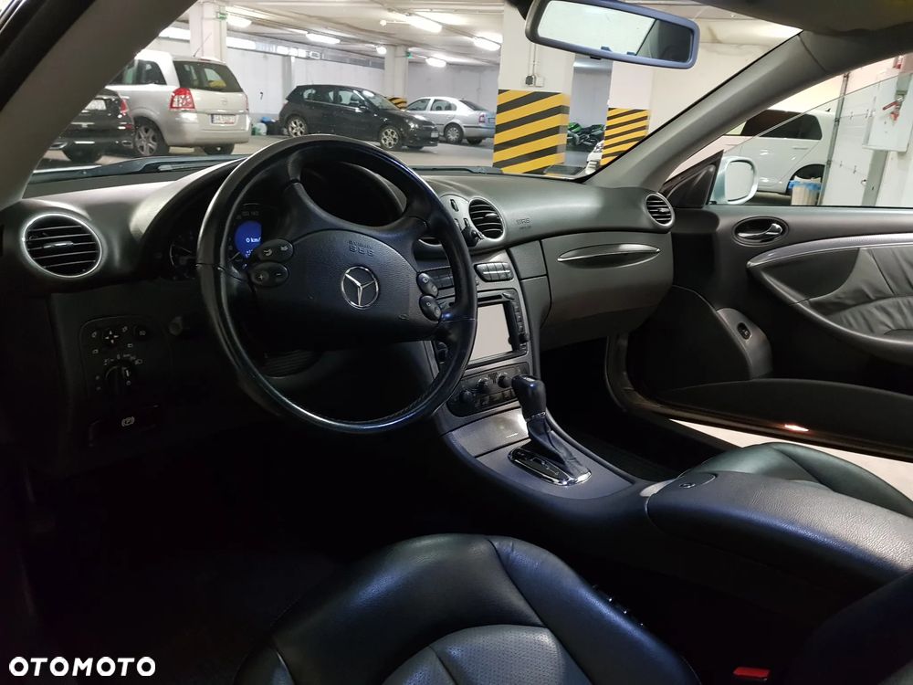 Mercedes-Benz CLK - 10