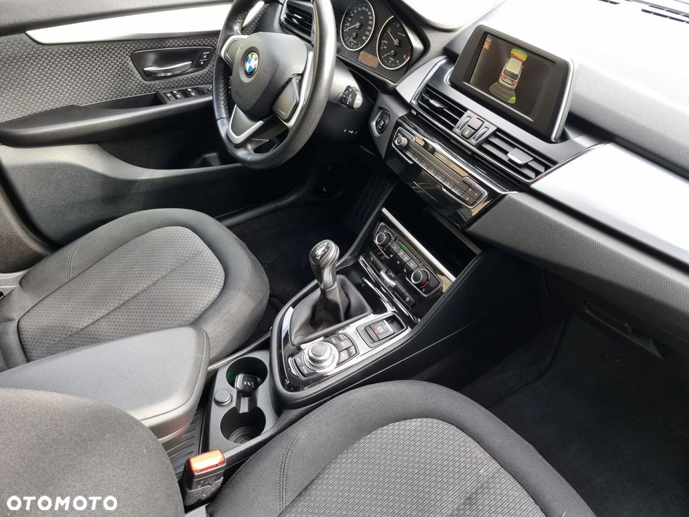 BMW Seria 2 216d Advantage - 15