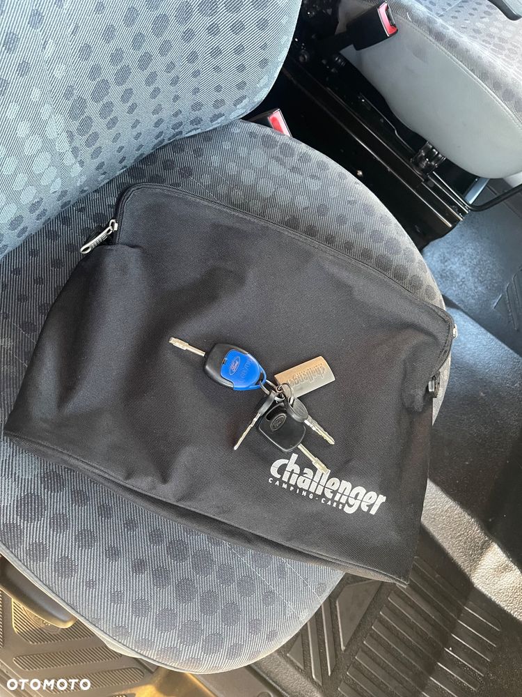 Ford Transit Challenger - 34