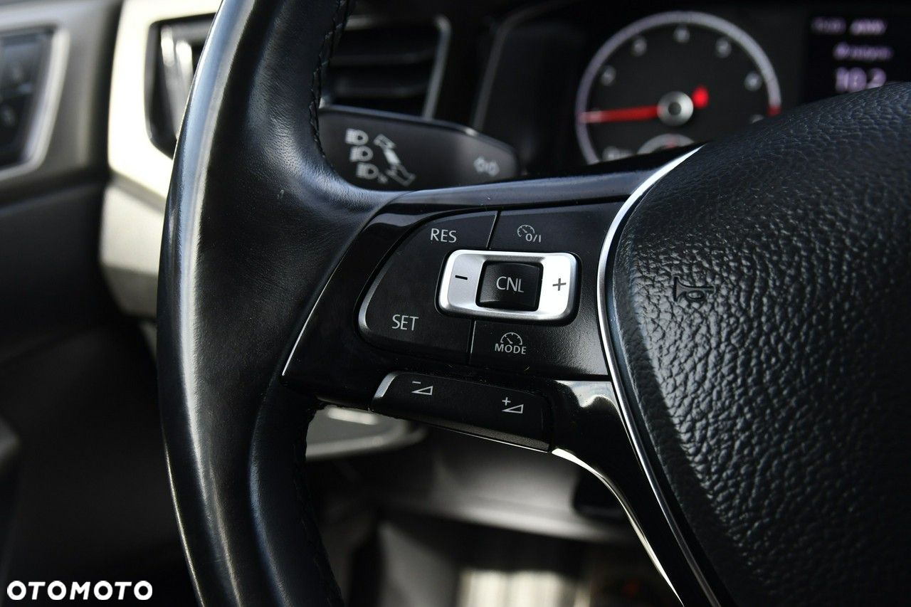 Volkswagen Polo - 32