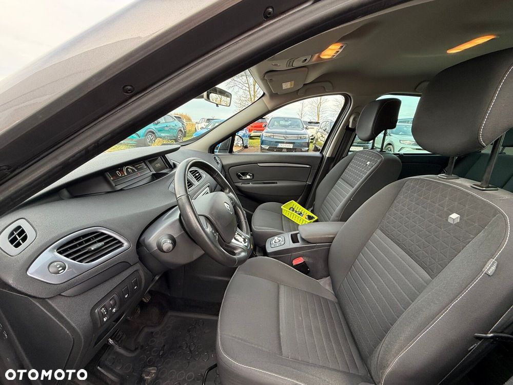 Renault Scenic - 9