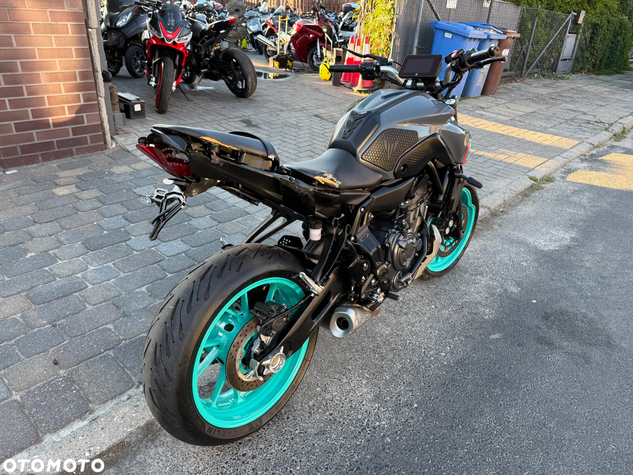 Yamaha MT - 6