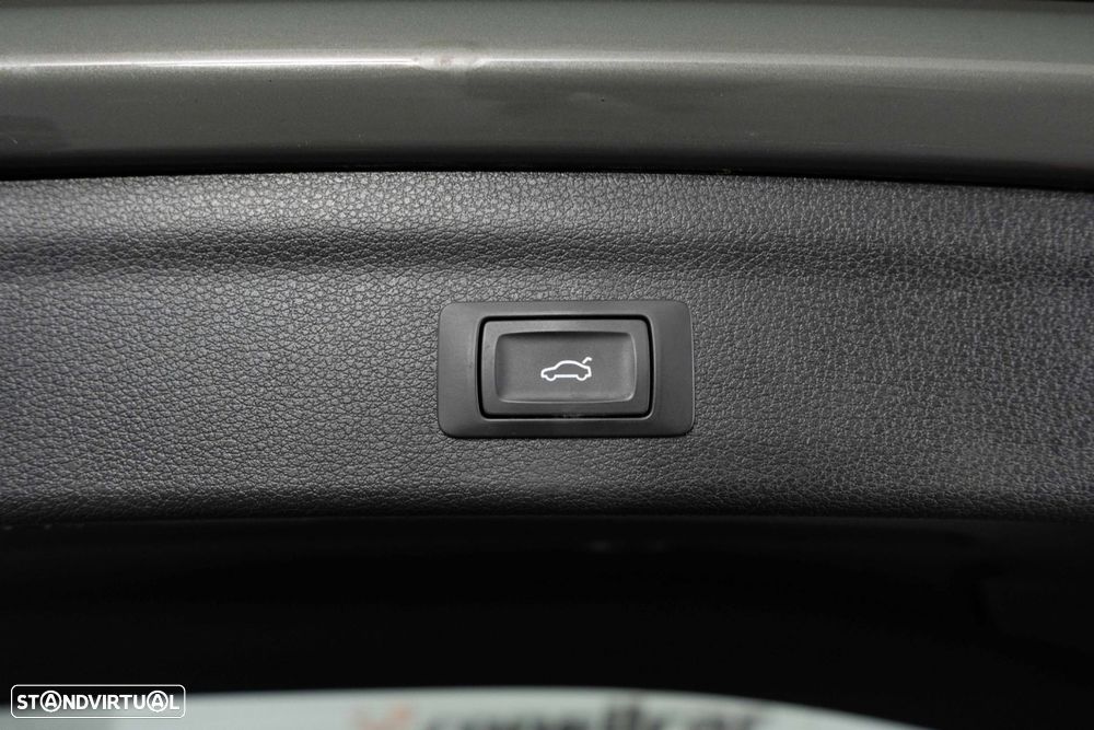 Audi Q3 45 TFSIe S tronic - 17
