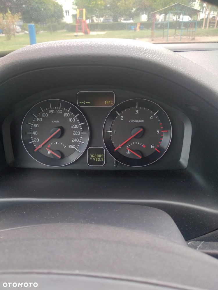 Volvo V50 DPF D3 Geartronic Momentum - 8