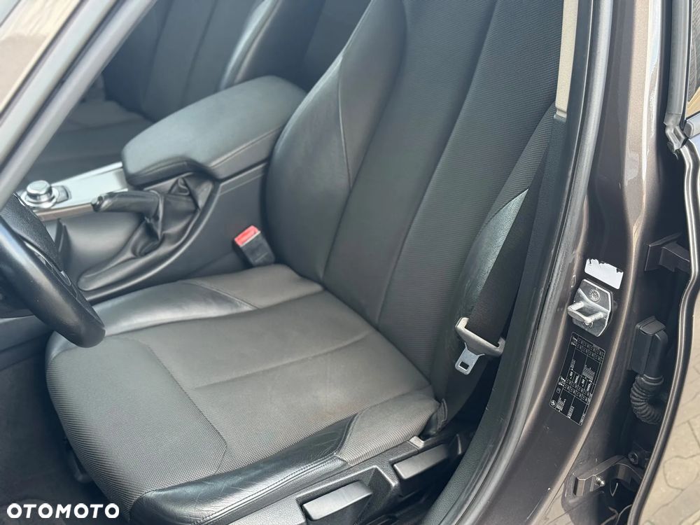 BMW Seria 3 - 26