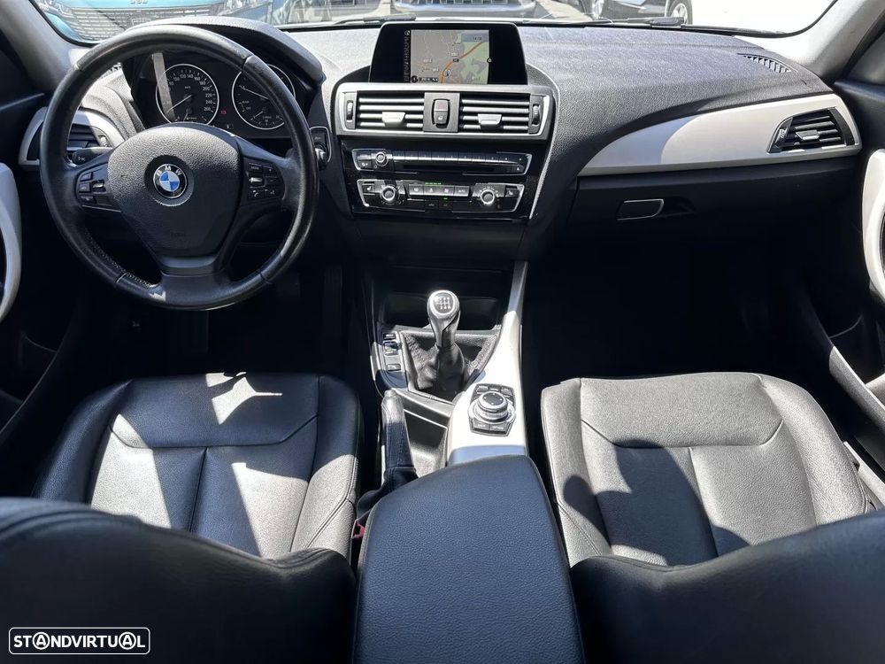 BMW 116 d Sport Line - 30