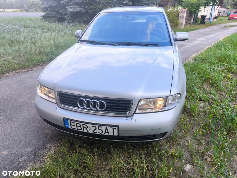 Audi A4 - 1