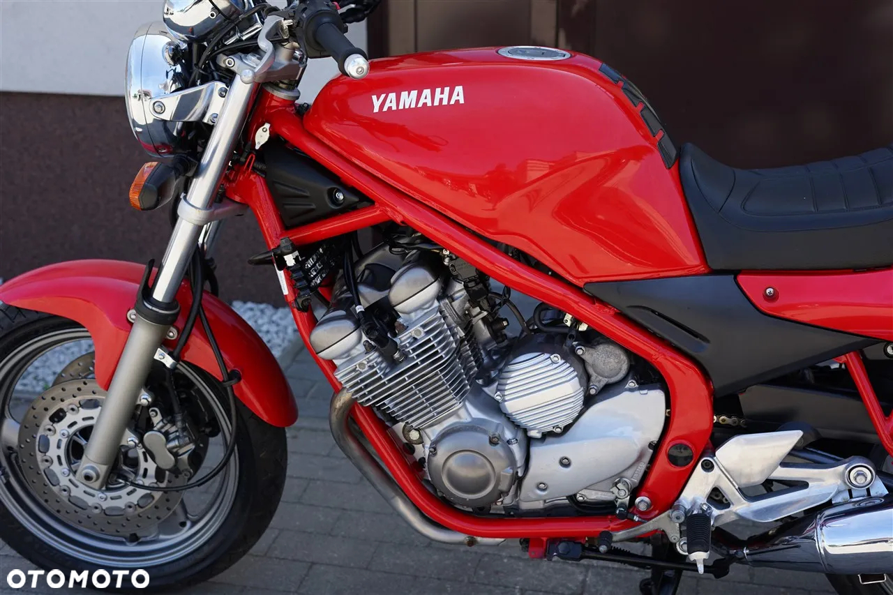 Yamaha XJ - 25