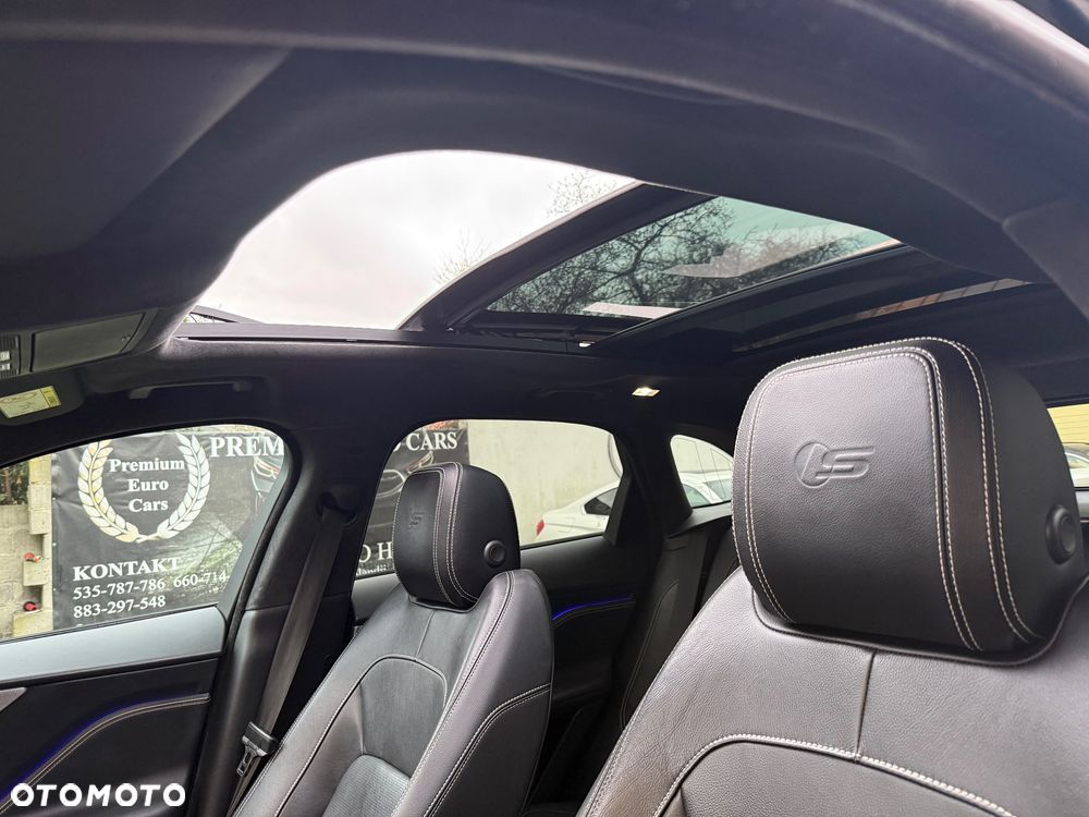 Jaguar F-Pace 30d AWD R-Sport - 38