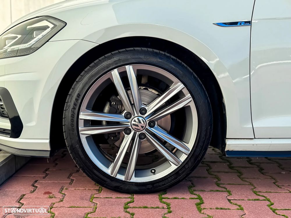 VW Golf 1.5 TSI R-Line - 11