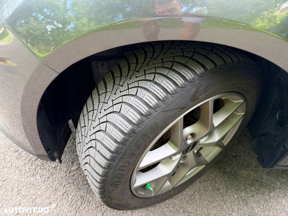 Ford Focus - 8