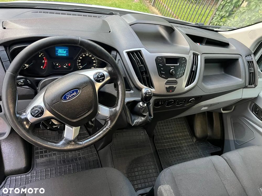 Ford Transit - 10