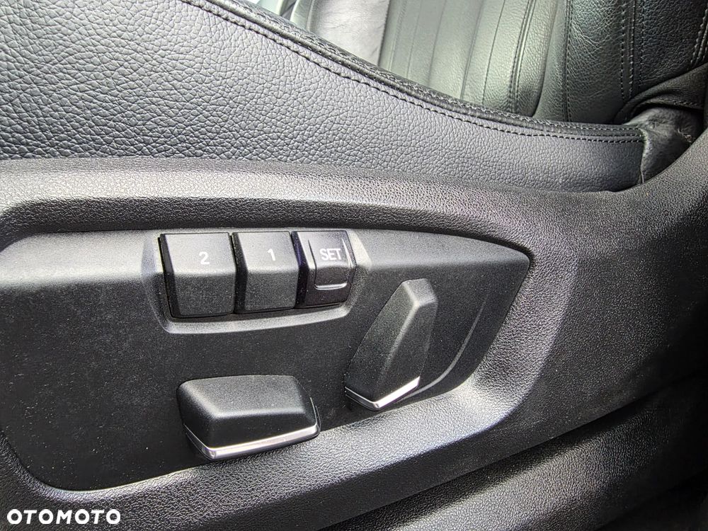 BMW X5 xDrive25d - 26