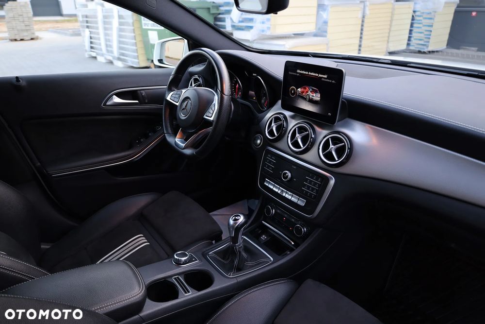 Mercedes-Benz Klasa A 180 (BlueEFFICIENCY) Style - 32