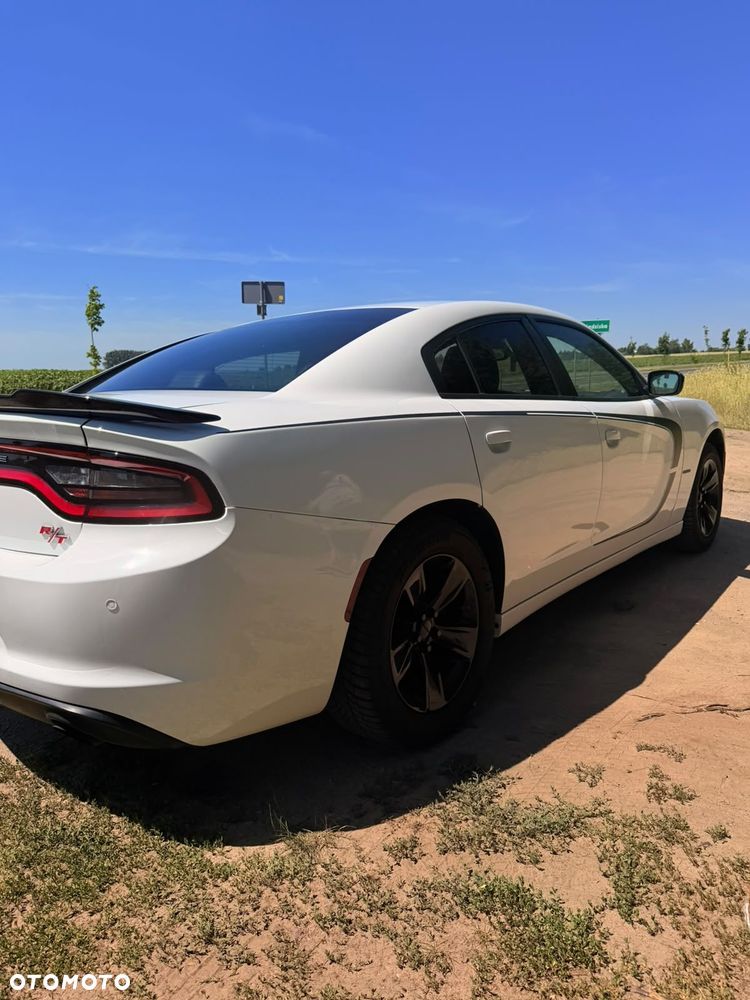 Dodge Charger - 4