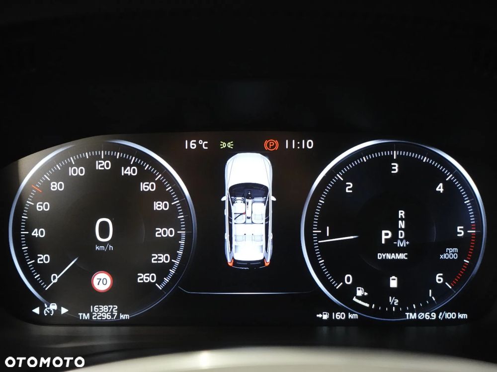 Volvo XC 60 B4 D AWD R-Design - 38