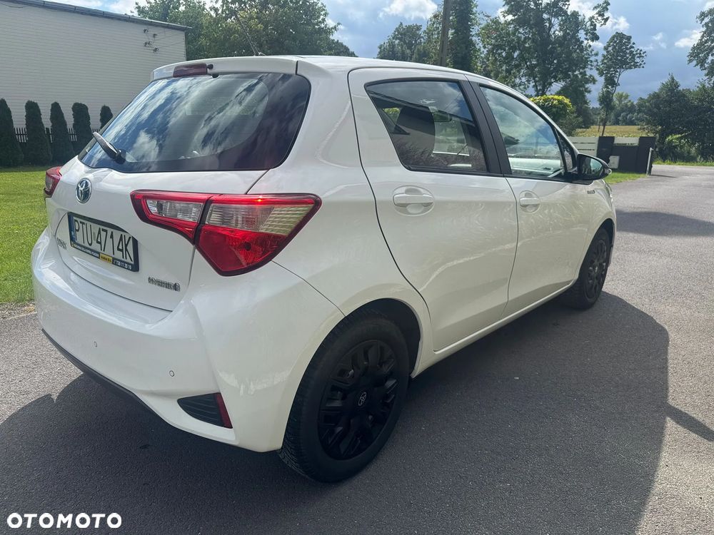 Toyota Yaris - 4