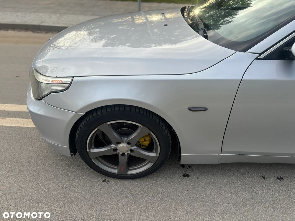 BMW Seria 5 523i - 3