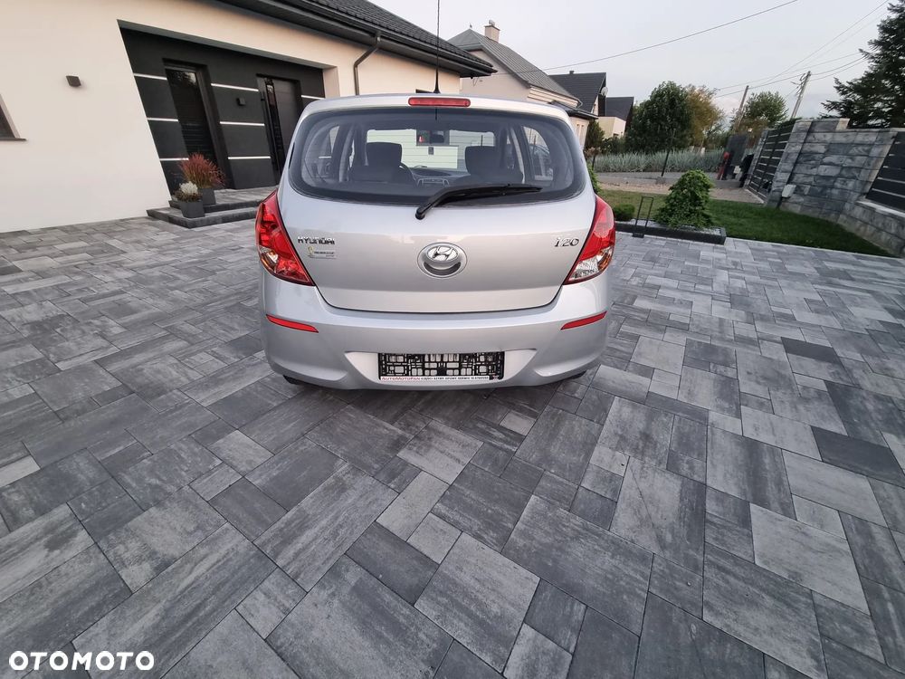 Hyundai i20 1.2 Fifa World Cup Edition - 6