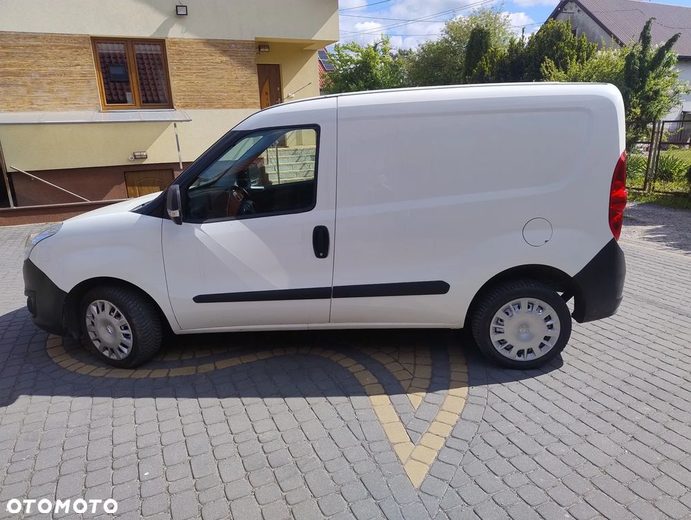 Opel COMBO - 3