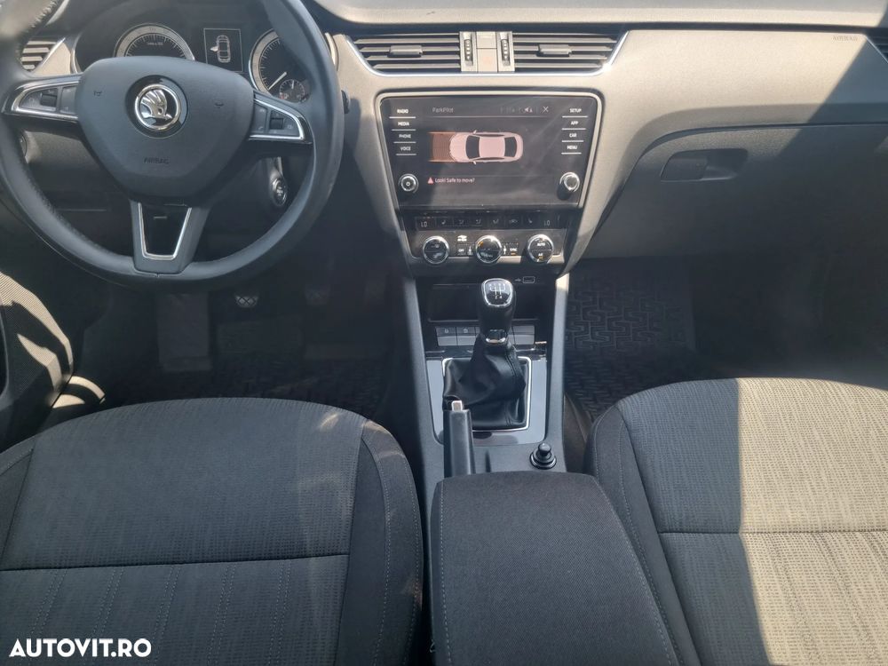 Skoda Octavia - 10