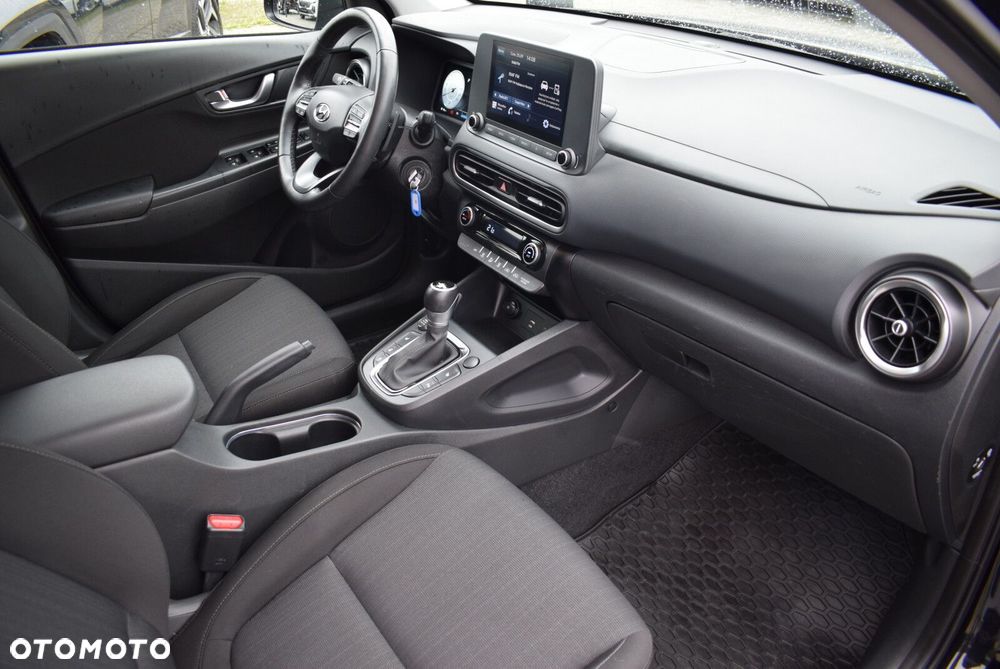 Hyundai Kona - 12