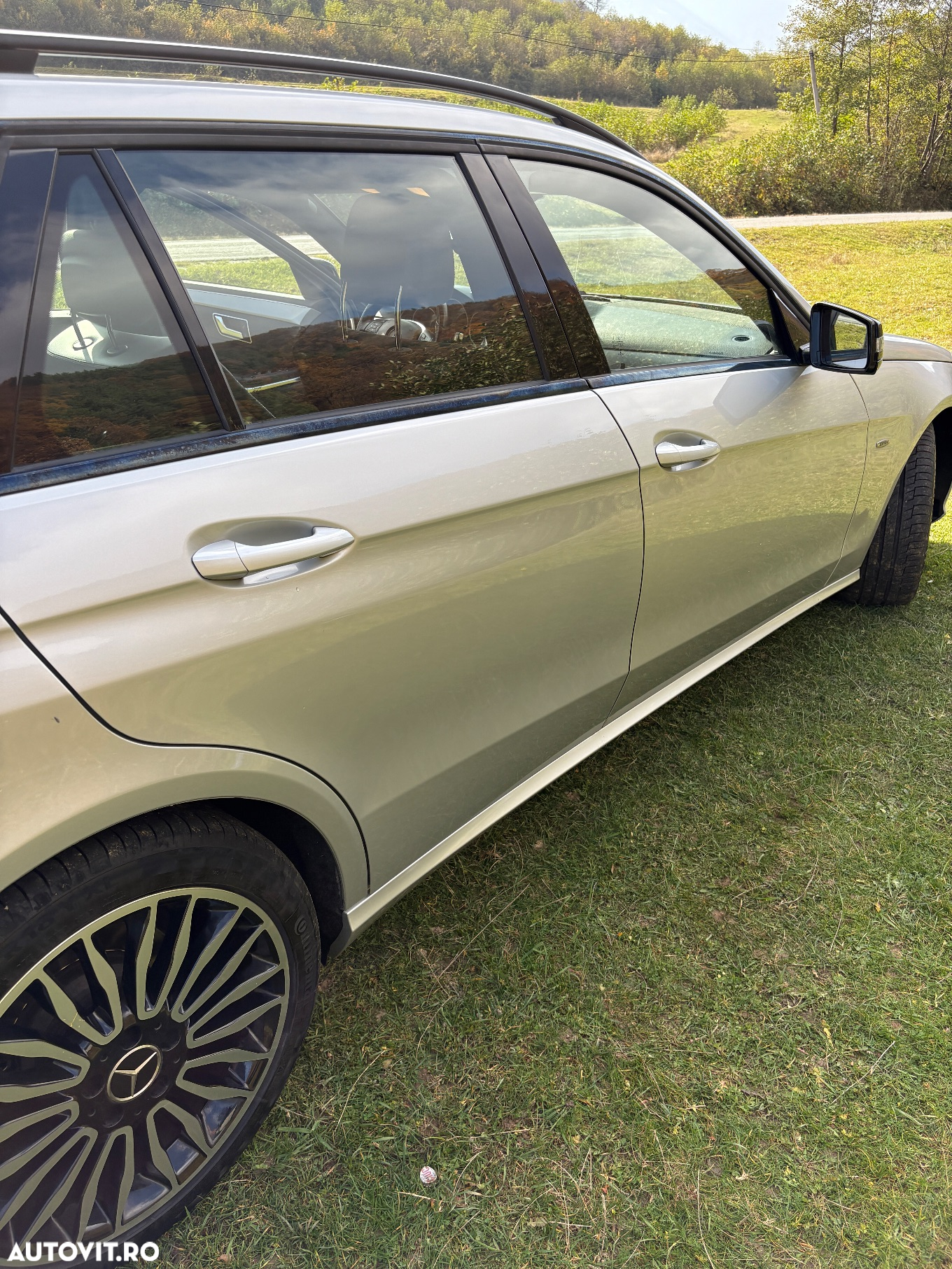 Mercedes-Benz E 220 BlueTEC 4Matic 7G-TRONIC Avantgarde - 23