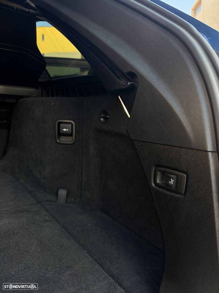 BMW 530 e Pack Desportivo M - 18