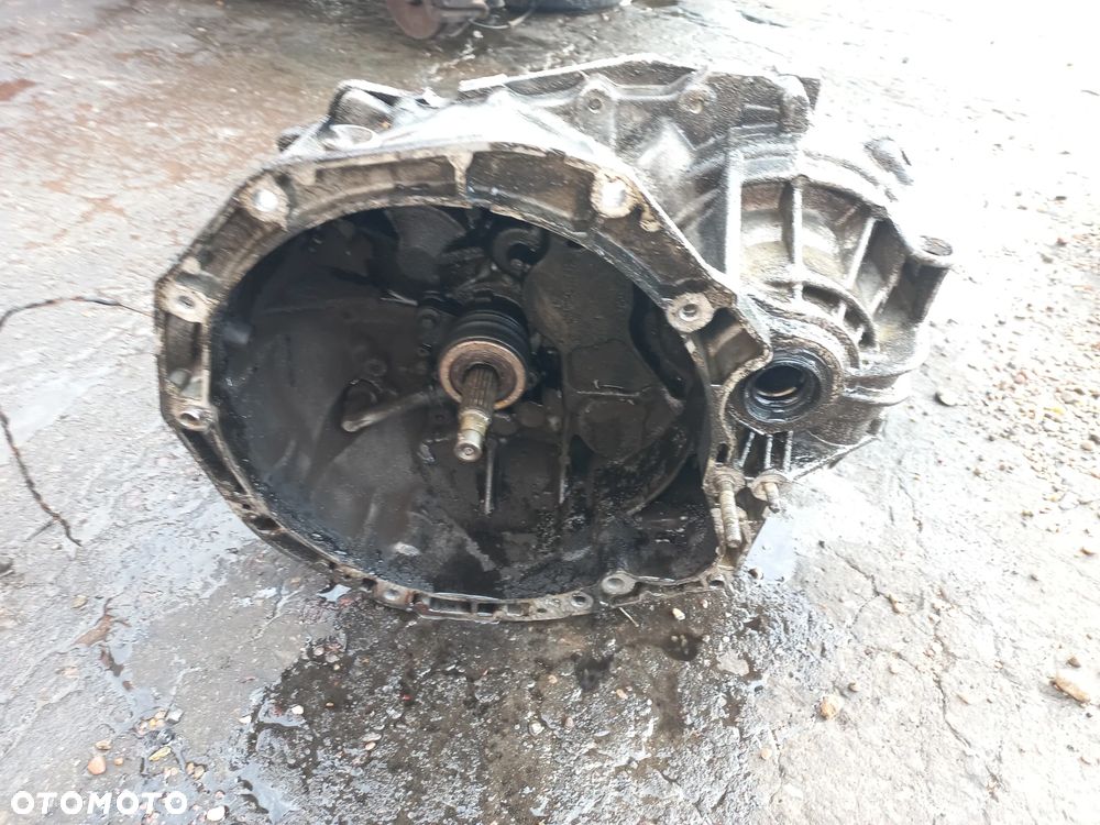 Renault Scenic II 1.9 dci 04r ND0002  skrzynia biegów manualna 6B - 2