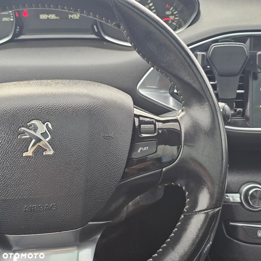 Peugeot 308 - 18