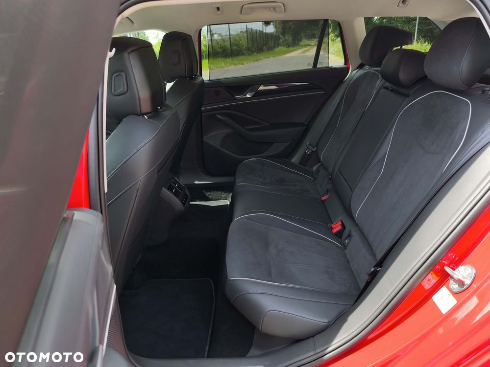 Volkswagen Passat 2.0 TDI SCR DSG Business - 33