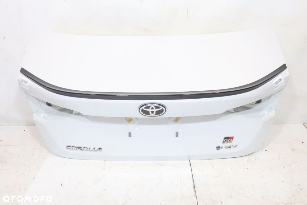 KLAPA TYLNA TOYOTA COROLLA E21 GR SPORT SEDAN - 1