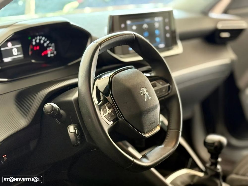 Peugeot 2008 - 21