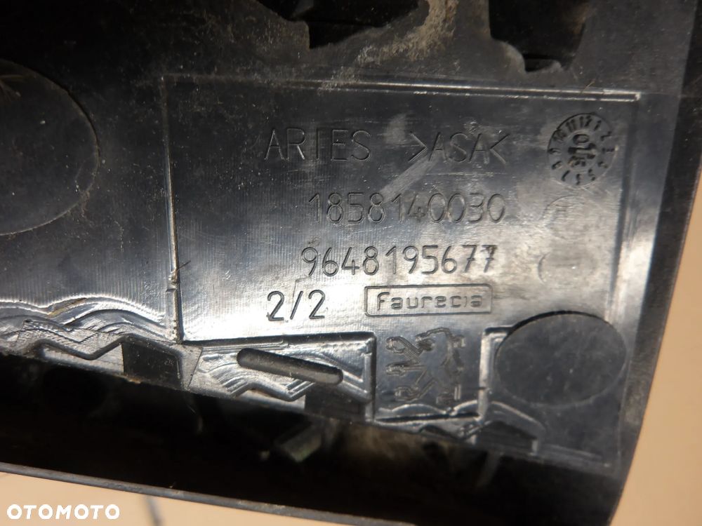 PEUGEOT 407 04-07 2.0HDI SEDAN GRILL 9648195677 - 3