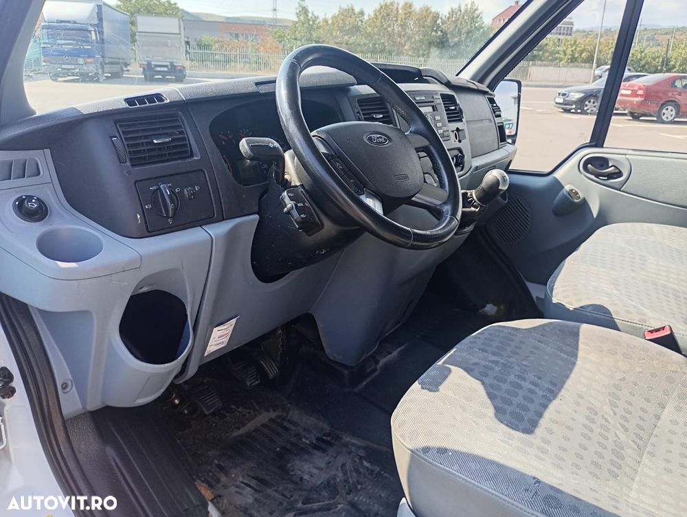 Ford Transit - 8