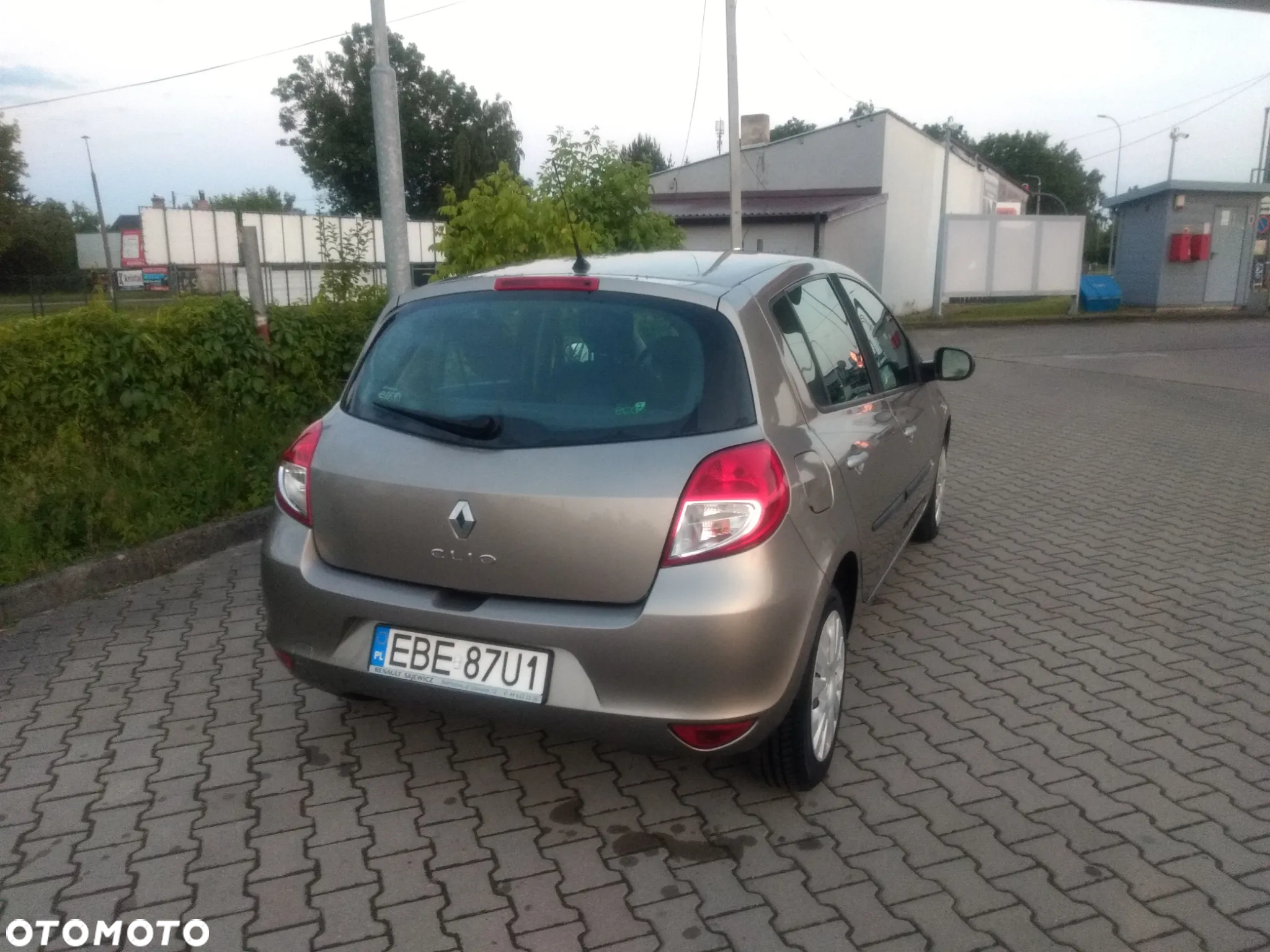 Renault Clio 1.2 16V Alize - 3