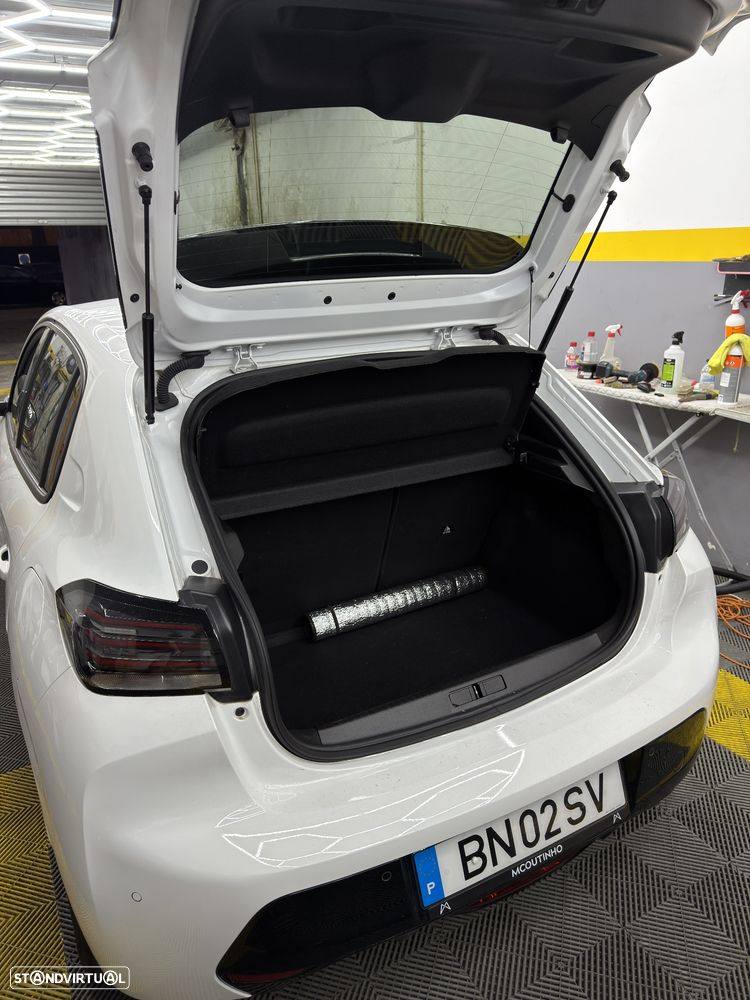Peugeot 208 1.2 PureTech Allure - 5