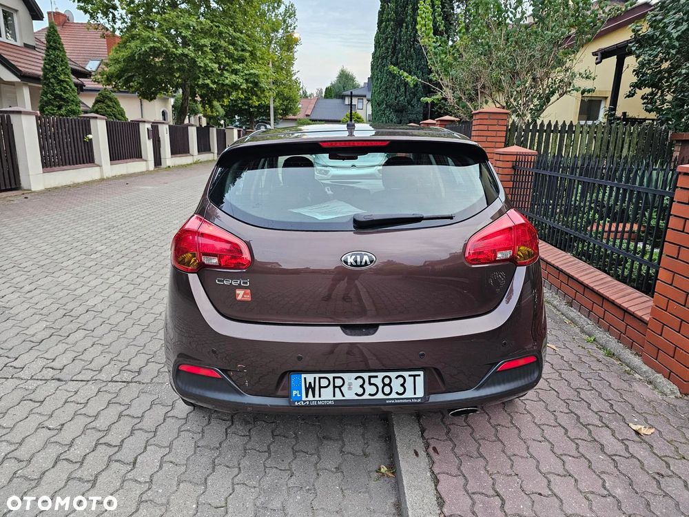 Kia Ceed - 6