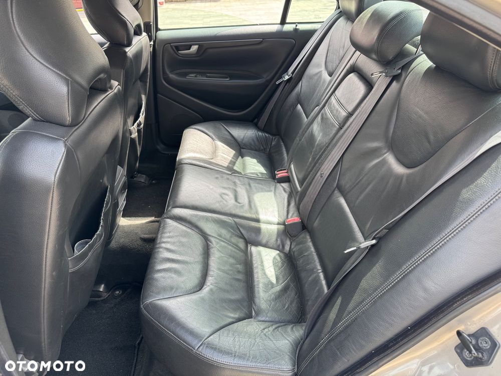 Volvo S60 2.4 D5 - 22