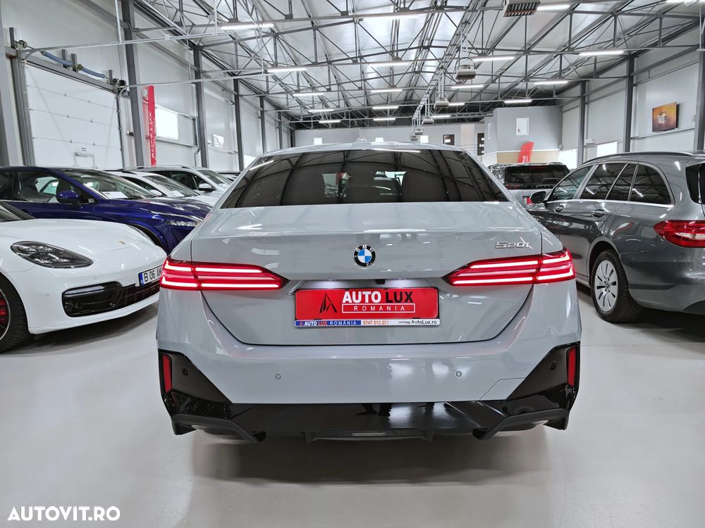 BMW Seria 5 520i AT MHEV - 28