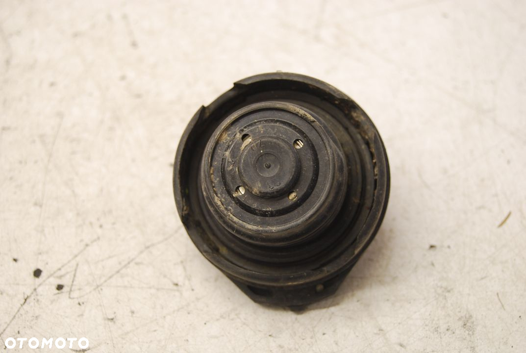 KOREK WLEWU PALIWA 1J0201553C AUDI A4 B6 B7 VW SEAT SKODA 1J0201553T 1J0201553Q - 2