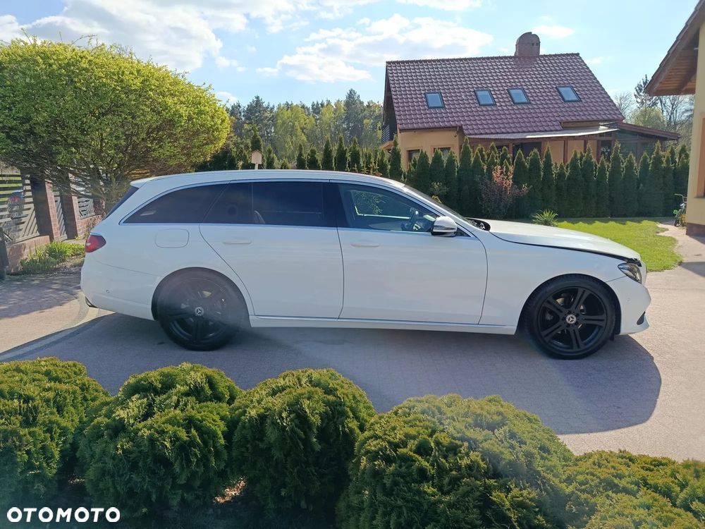 Mercedes-Benz Klasa E 220 d 9G-TRONIC - 1