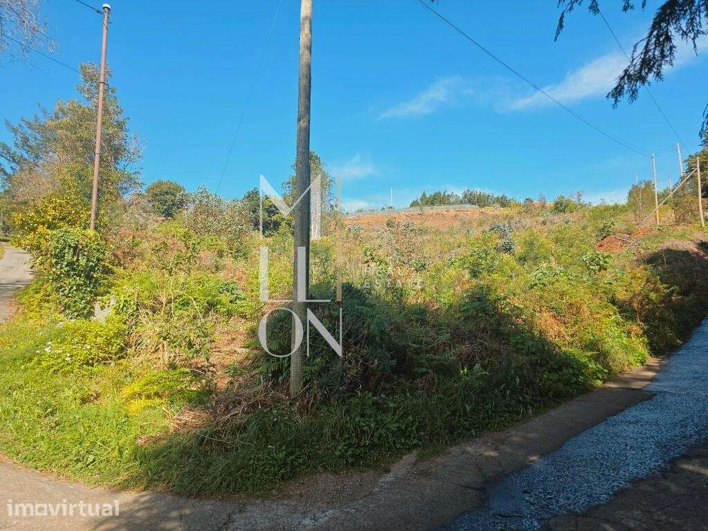 Terreno com 800 m2, situado numa zona calma no Concelho de Santa Cruz. - Grande imagem: 4/16