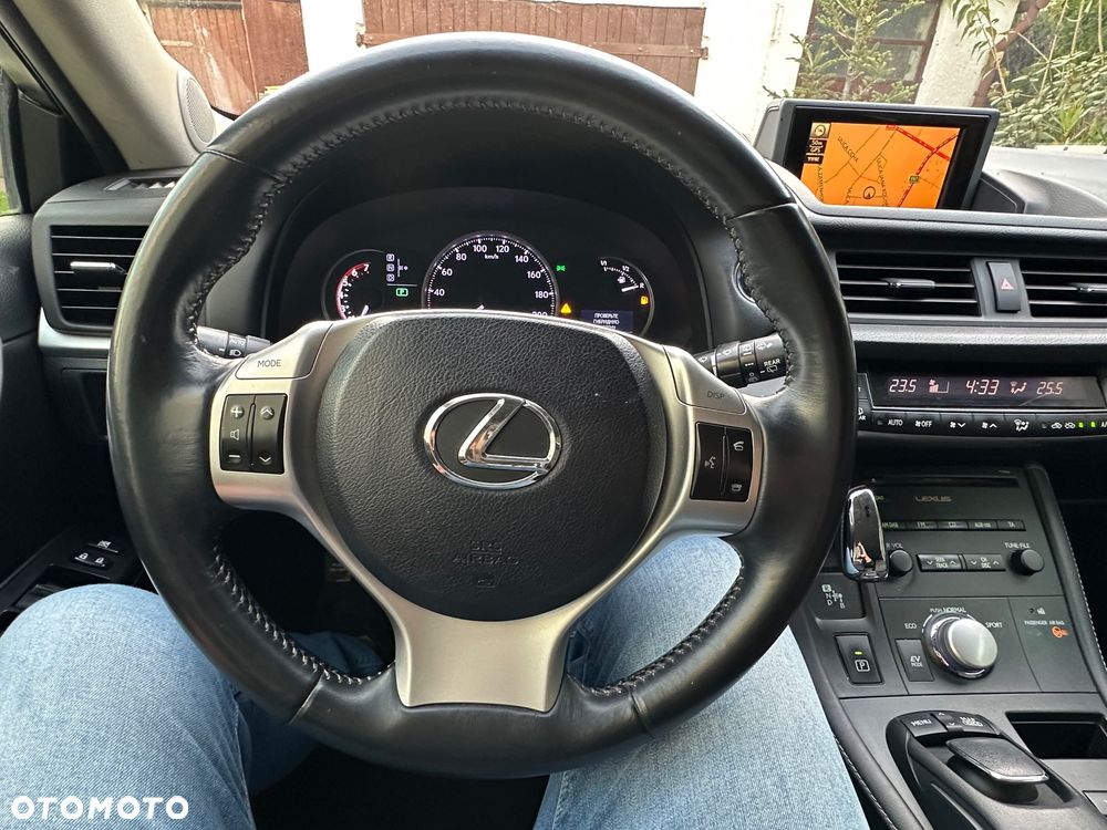 Lexus CT - 25