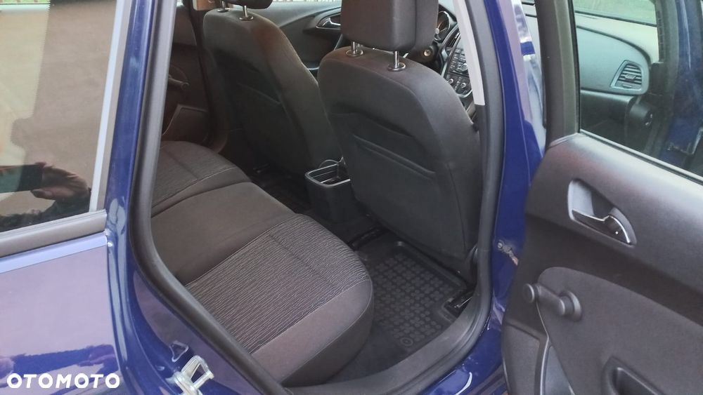 Opel Astra 1.6 CDTI Essentia - 16