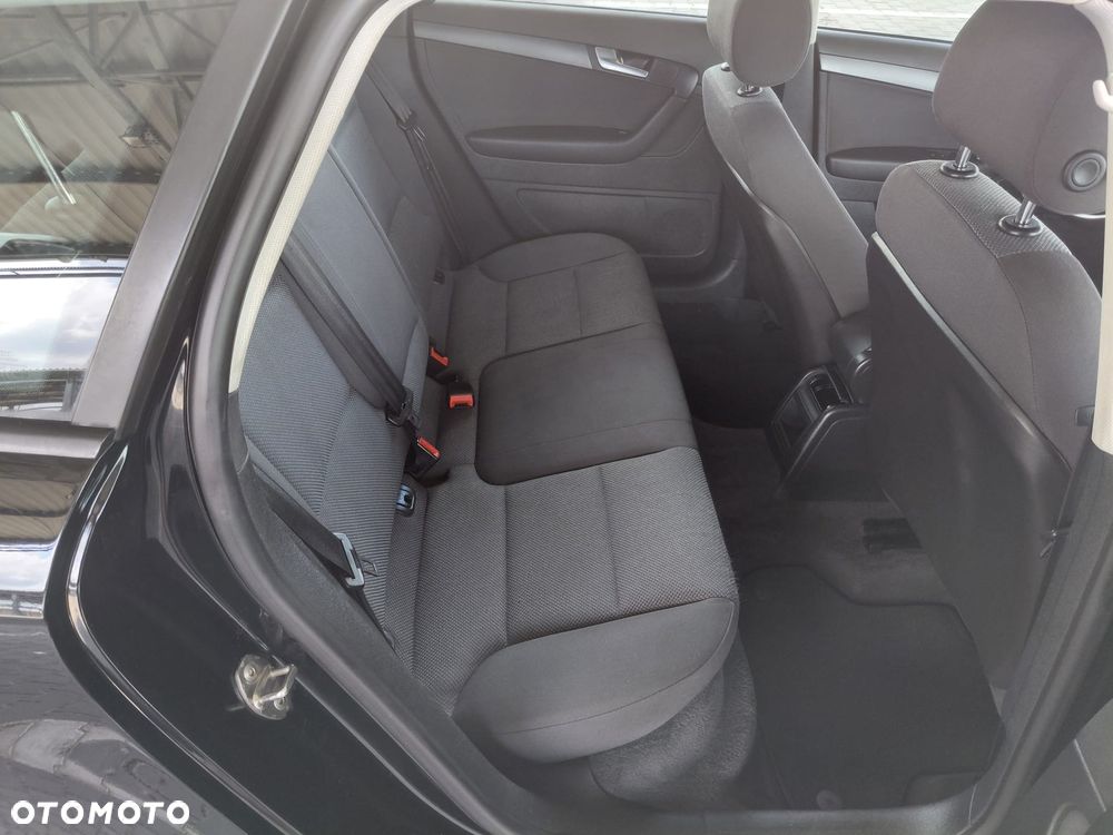 Audi A3 Sportback 1.6 Ambiente - 12