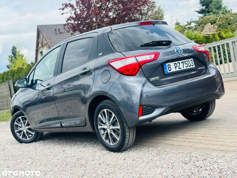 Toyota Yaris Hybrid 1.5 Executive - 26