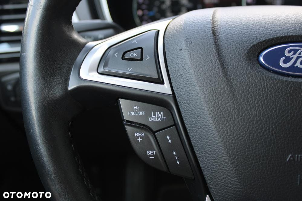 Ford Mondeo - 31