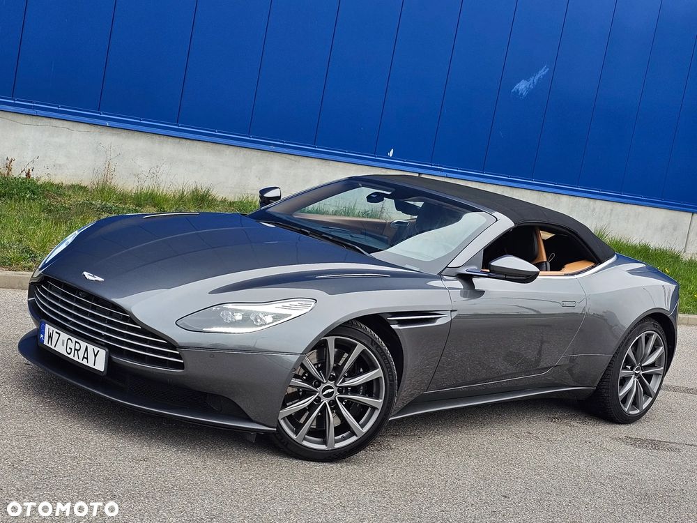 Aston Martin DB11 - 5